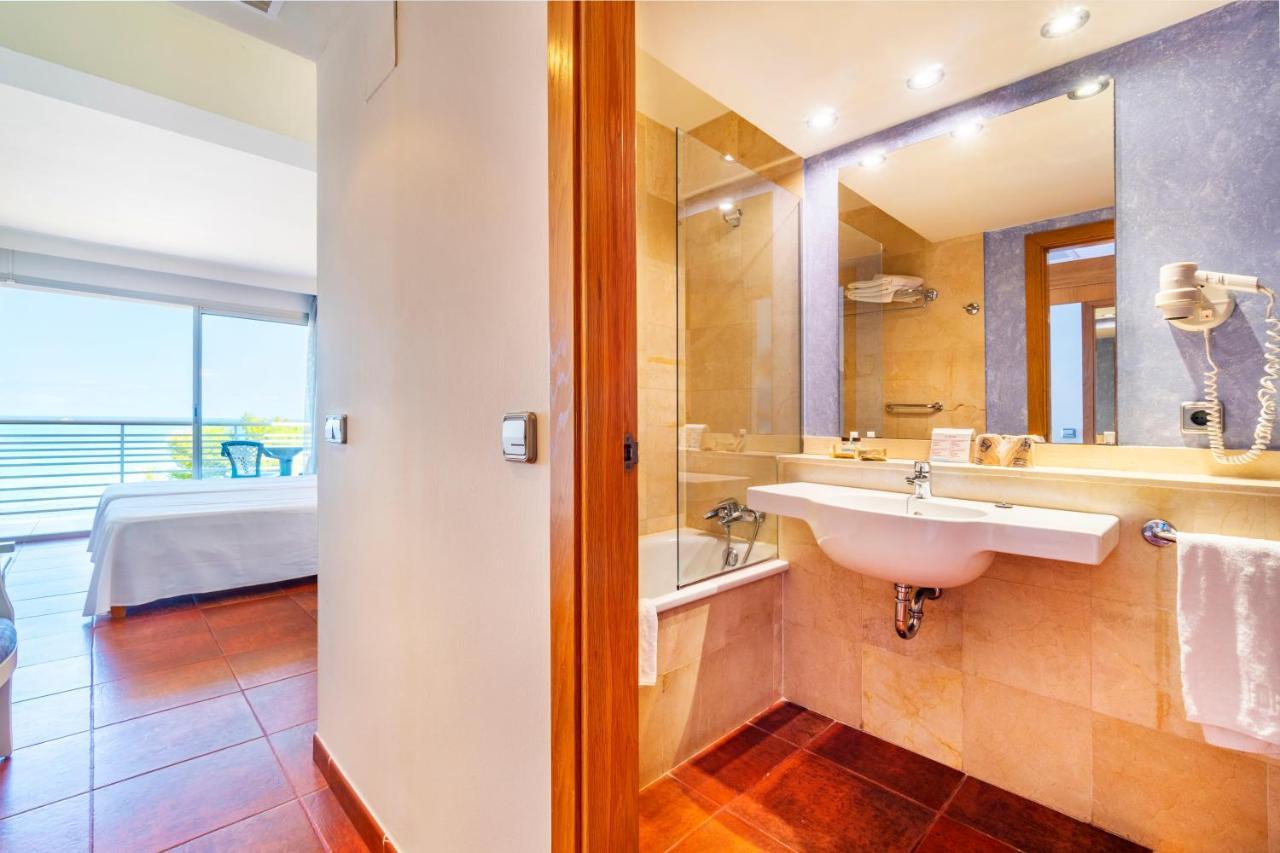 Triple Room Balcony