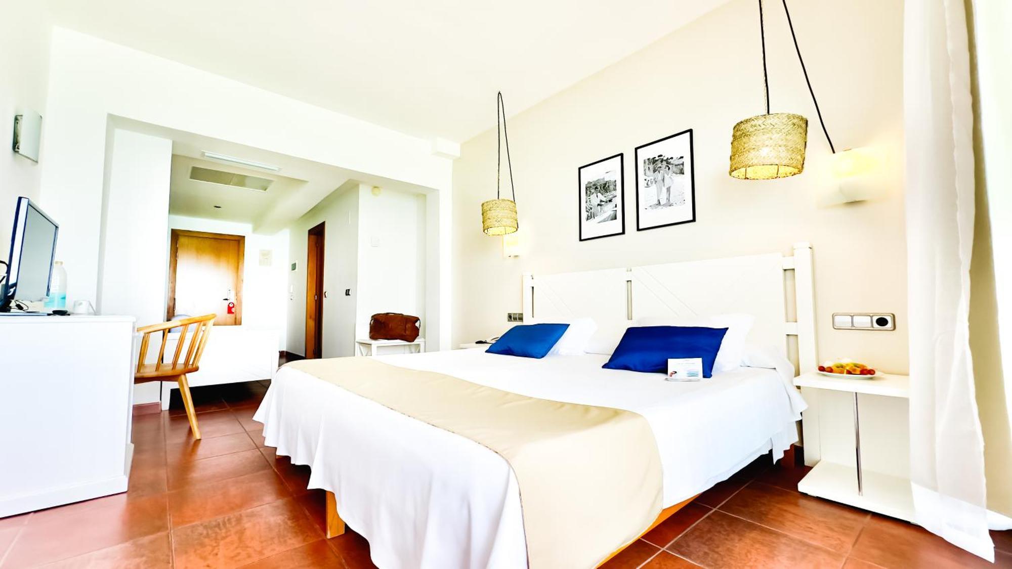 Triple Room Sea View