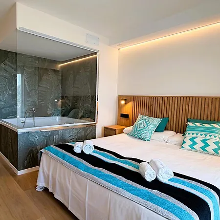 Welikehotel Triton Beach-3